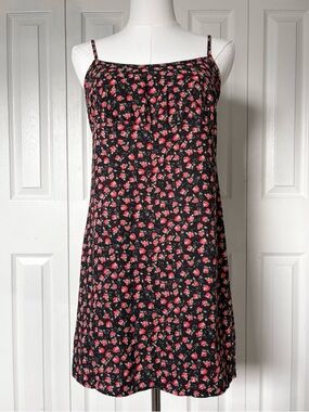 Wild Fable Boxy Cami Style Mini Dress Floral Print Black & Red in Size XS